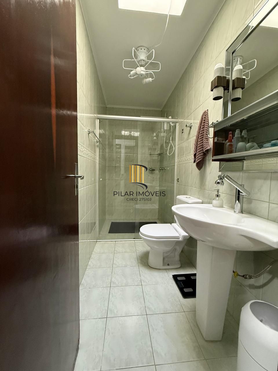 Casa semi mobiliada de 4 dormitórios bairro São Sebastião