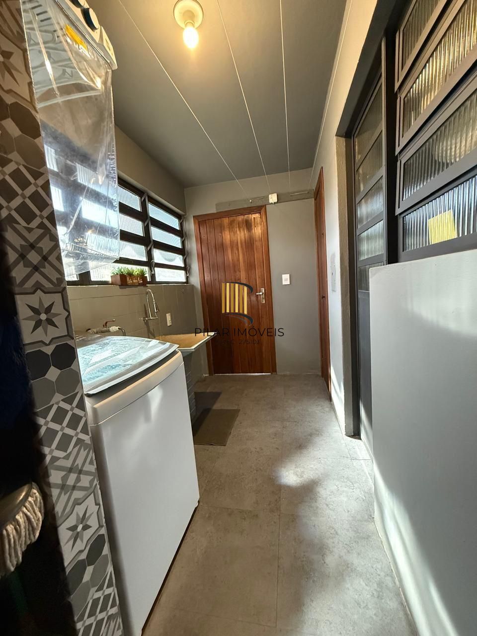 Casa semi mobiliada de 4 dormitórios bairro São Sebastião