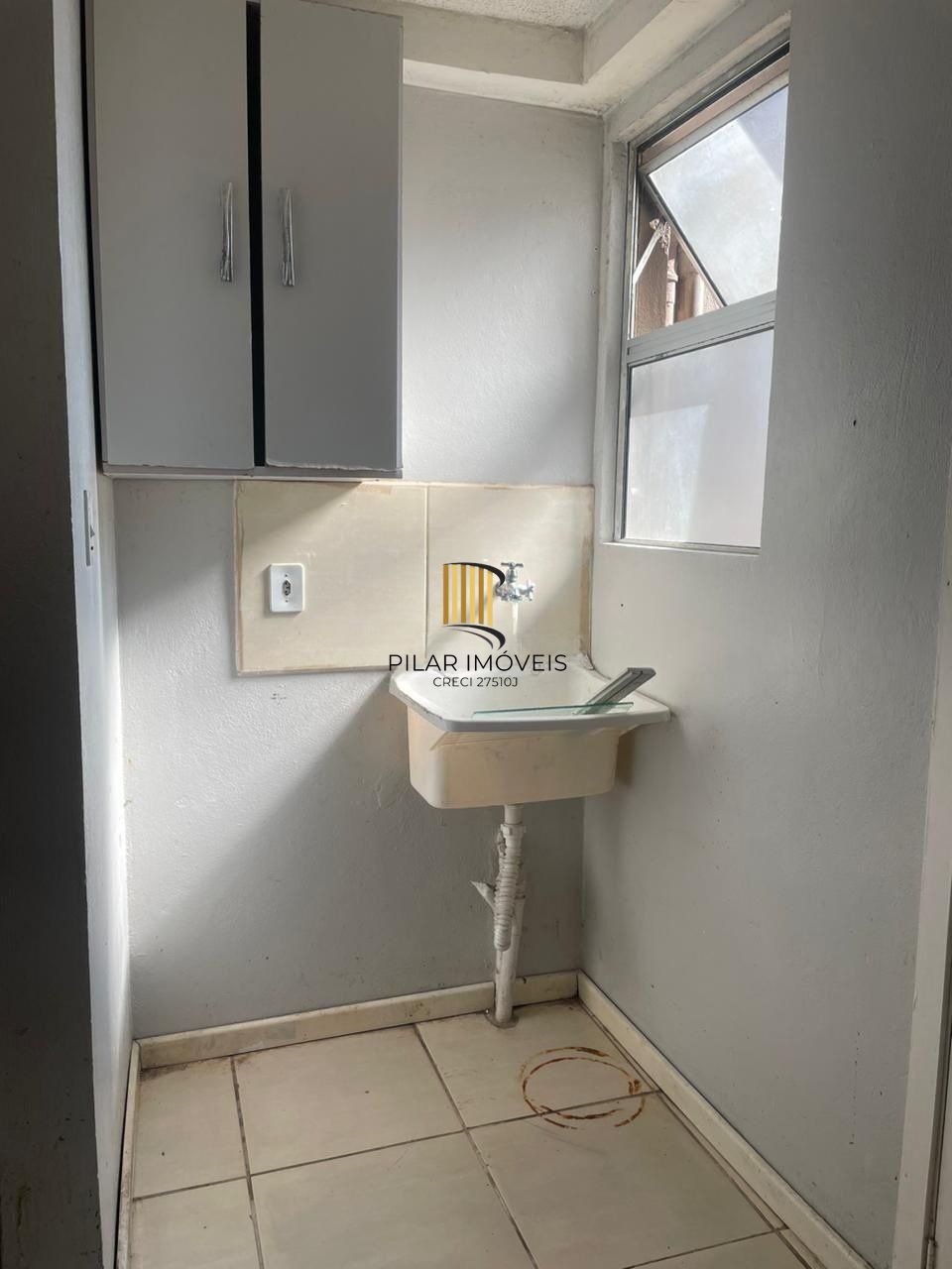 Apartamento de 2 dormitórios e 1 vaga de garagem em Canoas.