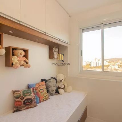 Apartamento com 2 quartos e 1 vaga e elevador no Bairro São Sebastião