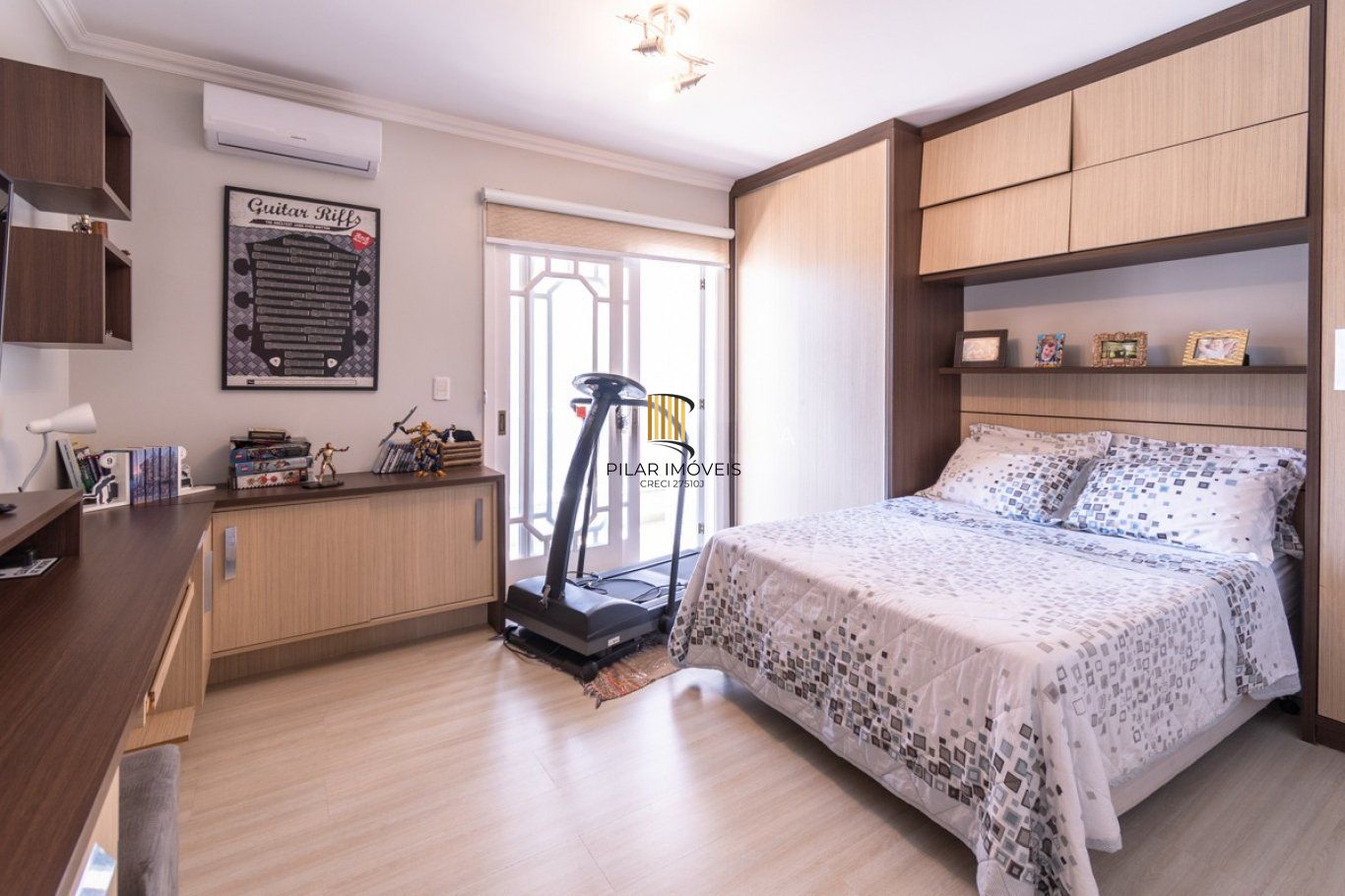 Casa Sobrado 3 dormitórios com suíte, piscina e sótão no Ecoville