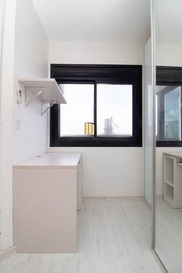 Apartamento de 1 dormitório e elevador no bairro Menino Deus Porto Alegre.