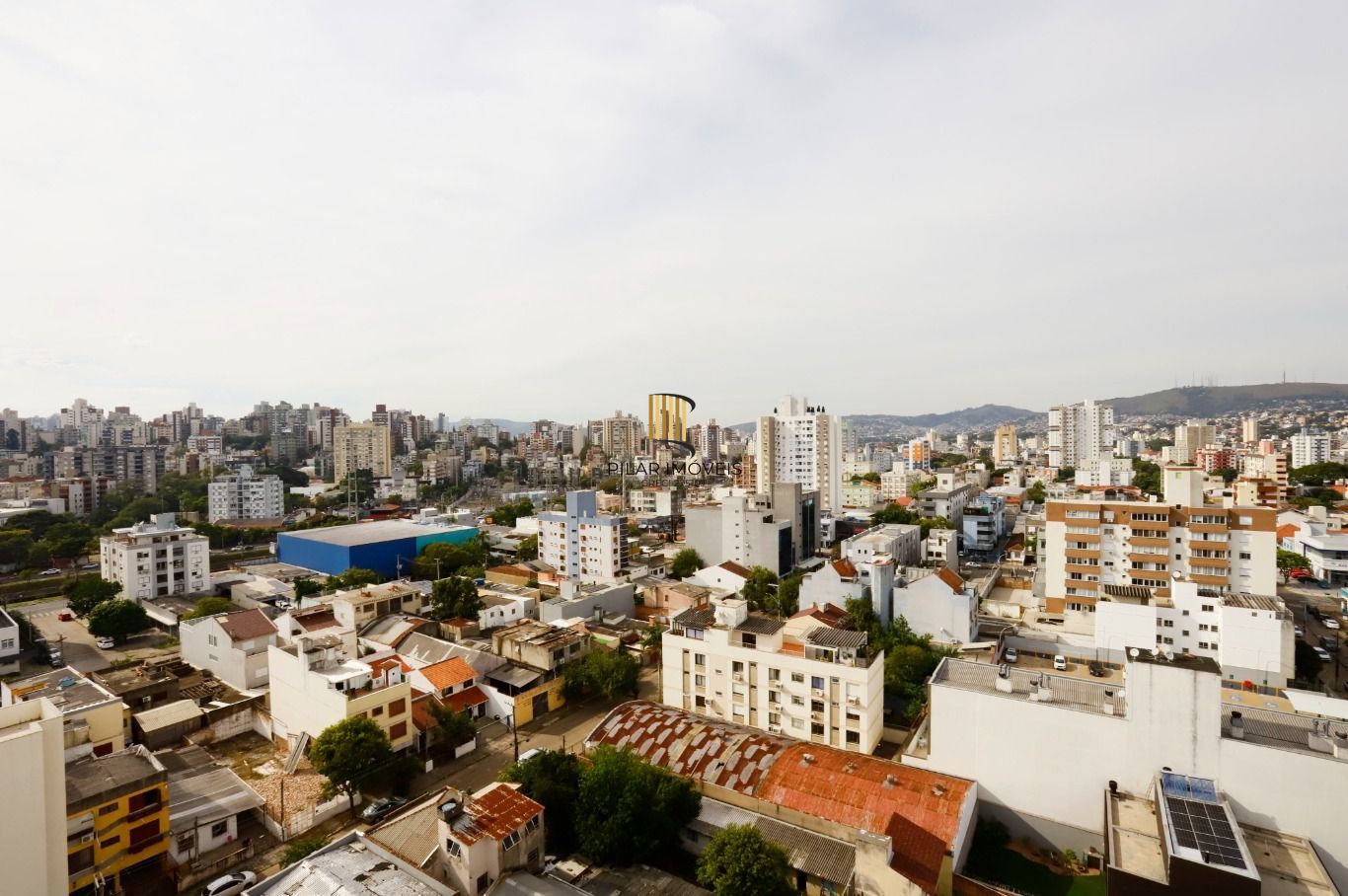 Apartamento com 2 quartos (1suíte) e 2 vagas de garagem no Bairro Santana