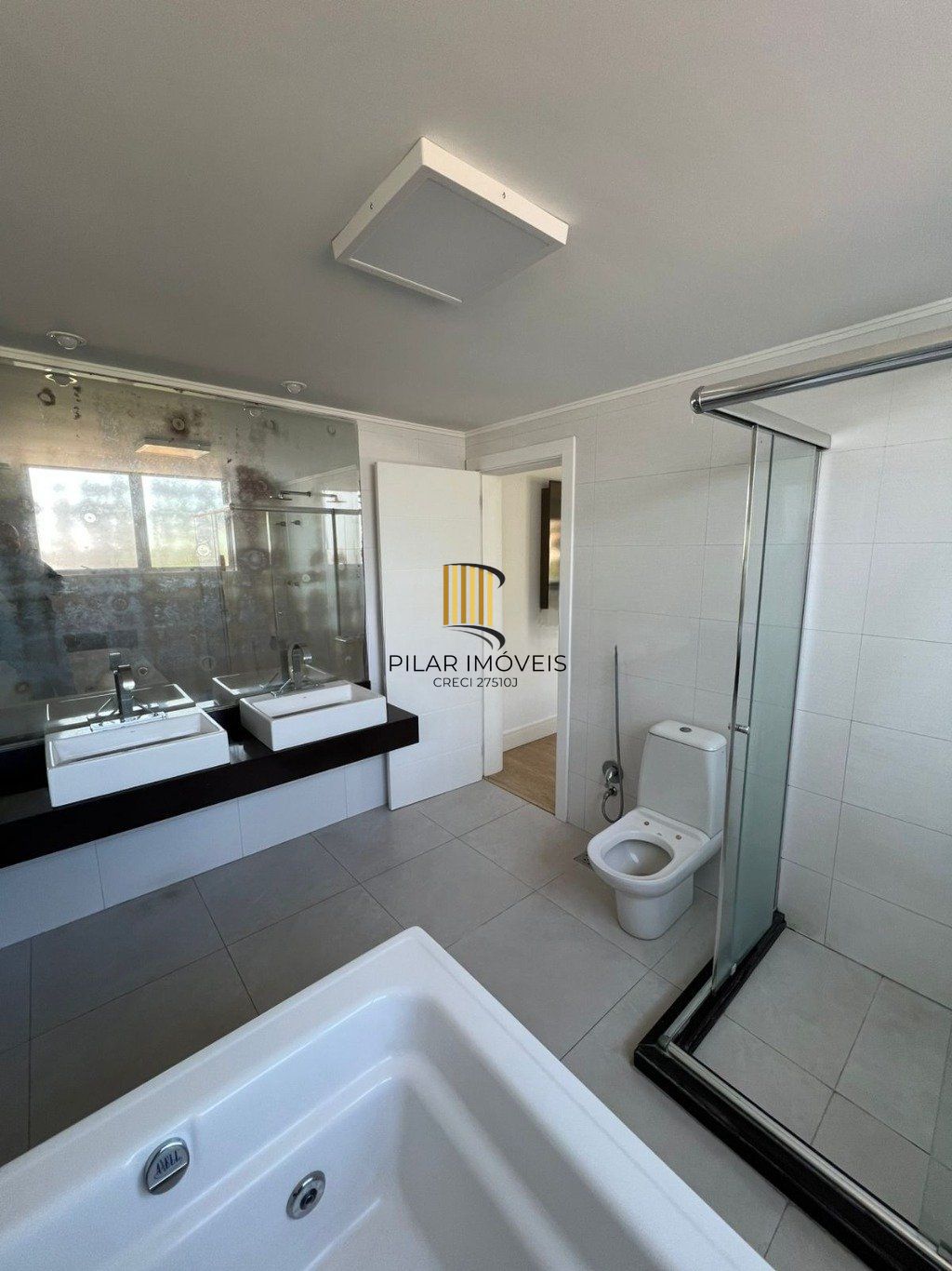 Casa semi mobiliada de 3 dormitórios bairro Cascata