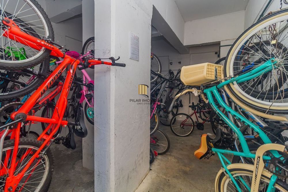 Apartamento de 2 quartos, 1 vaga e elevador no Bairro São Sebastião.