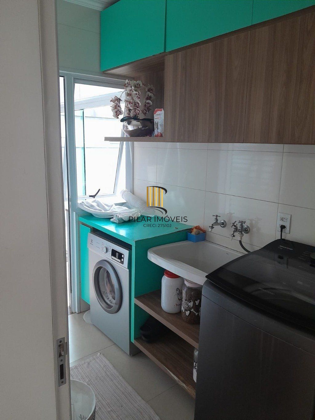 Casa com 3 dormitórios e 3 vagas de garagem em Gravatai.