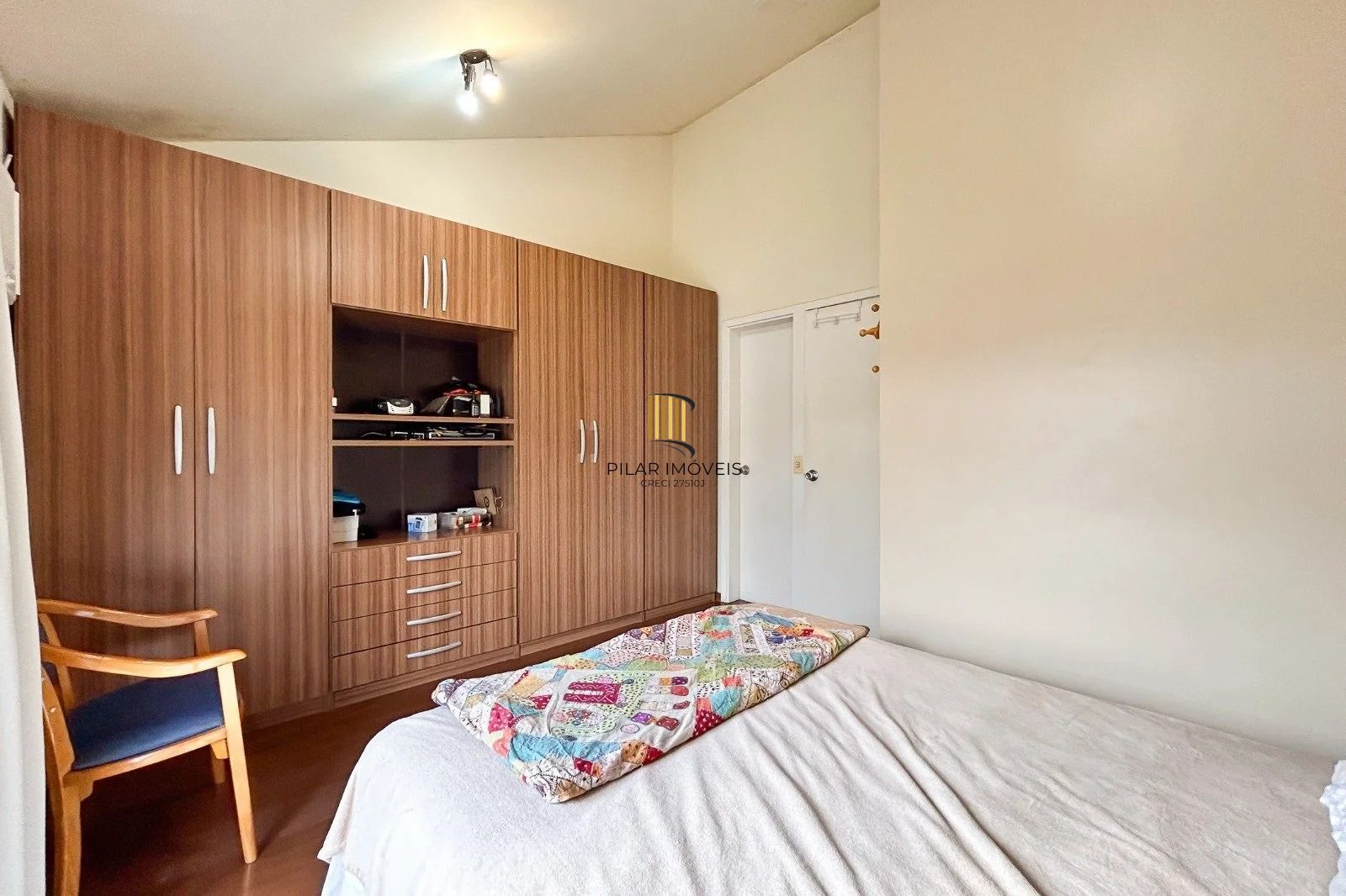 Casa cem condomínio com 2 dormitórios, 1 suite, 2 vagas no bairro Cavalhada