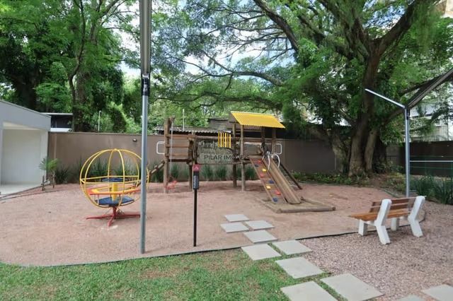 Apartamento de 2 dormitórios e 1 vaga de garagem em Canoas.