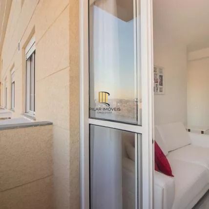 Apartamento com 2 quartos e 1 vaga e elevador no Bairro São Sebastião