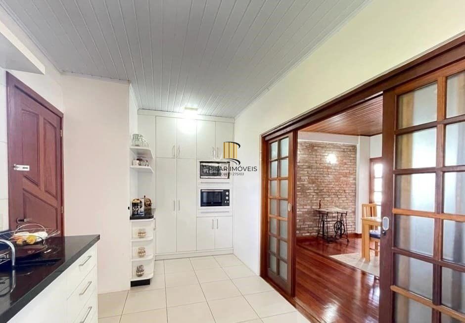 Casa com 4 quartos no Bairro Sarandí