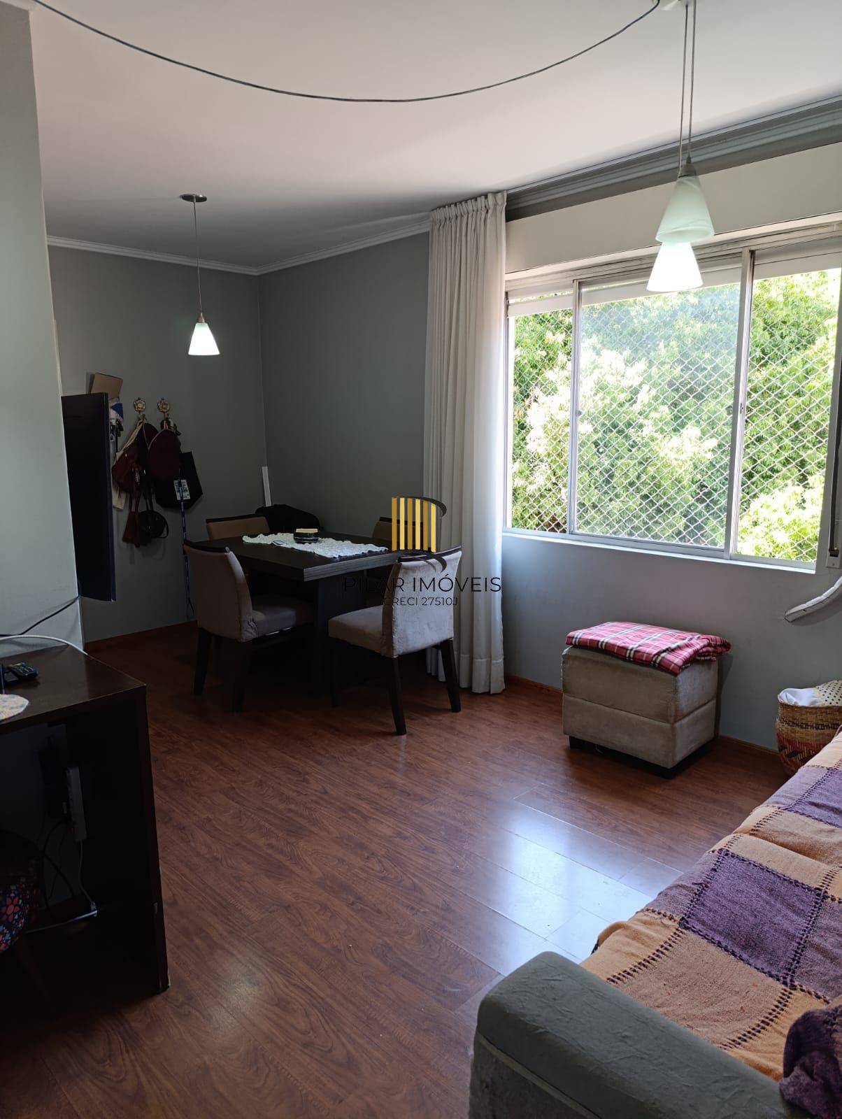 Apartamentosemi mobiliado de 2 dormitórios, 1 vaga no bairro Partenon