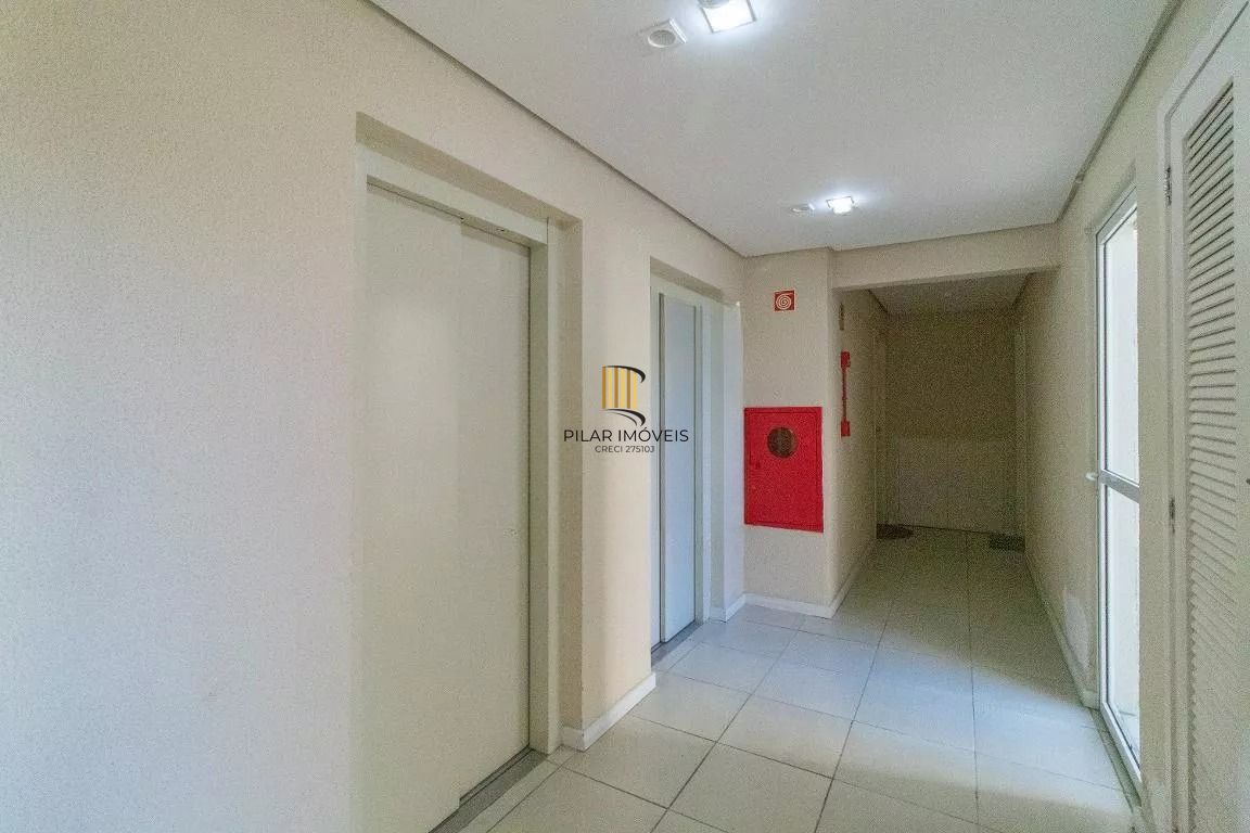 Cobertura com 3 quartos, 2 Vagas de garagem No Bairro Cavalhada.