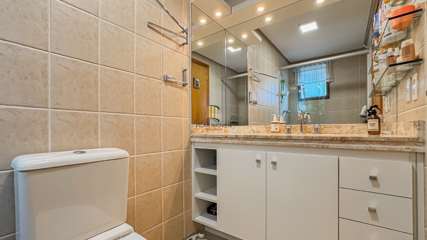 Apartamento com 3 quartos, 1 suíte e 2 vagas de garagem no Bairro Passo D'Areia
