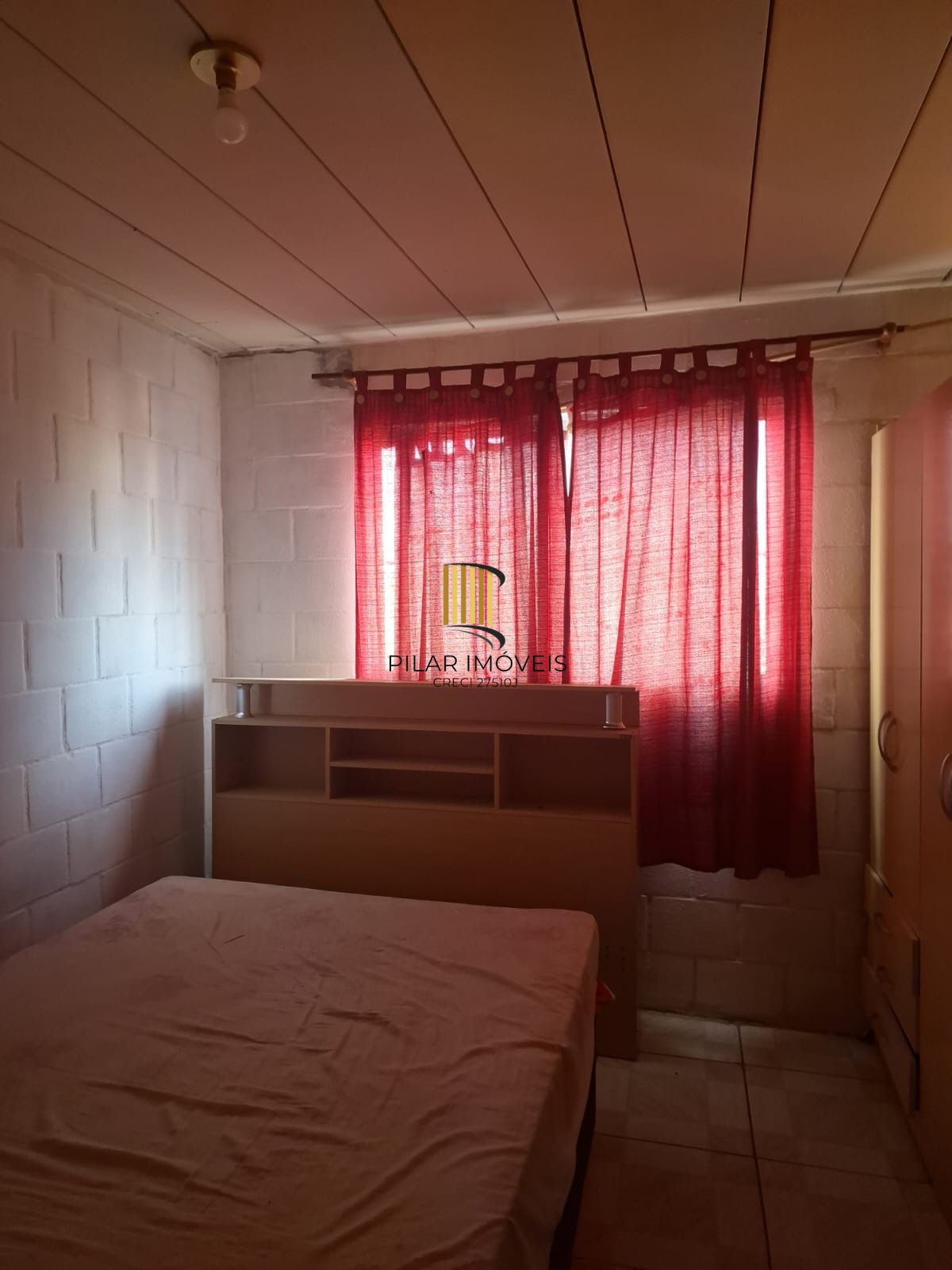 Apartamento 2 dormitórios 1 vaga de garagem no Bairro Maria Regina Alvorada