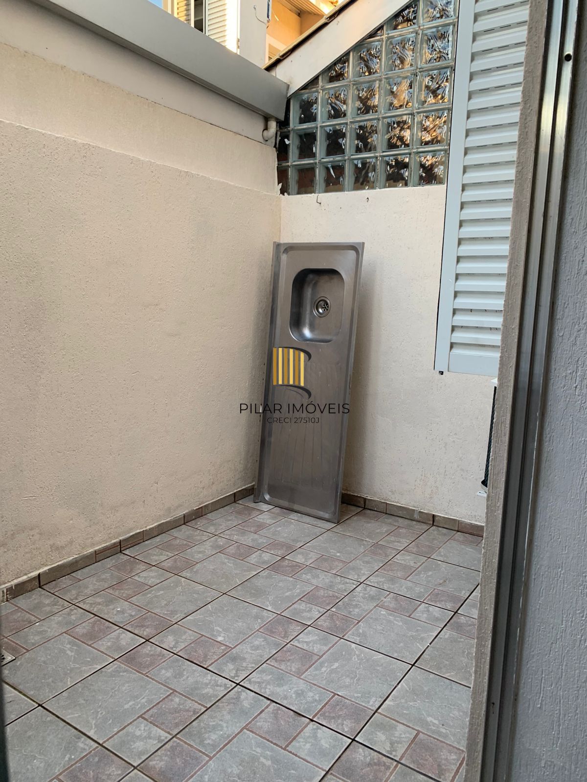 Casa com 2 quartos à venda na Avenida Faria Lobato, 1120, Sarandi, Porto Alegre