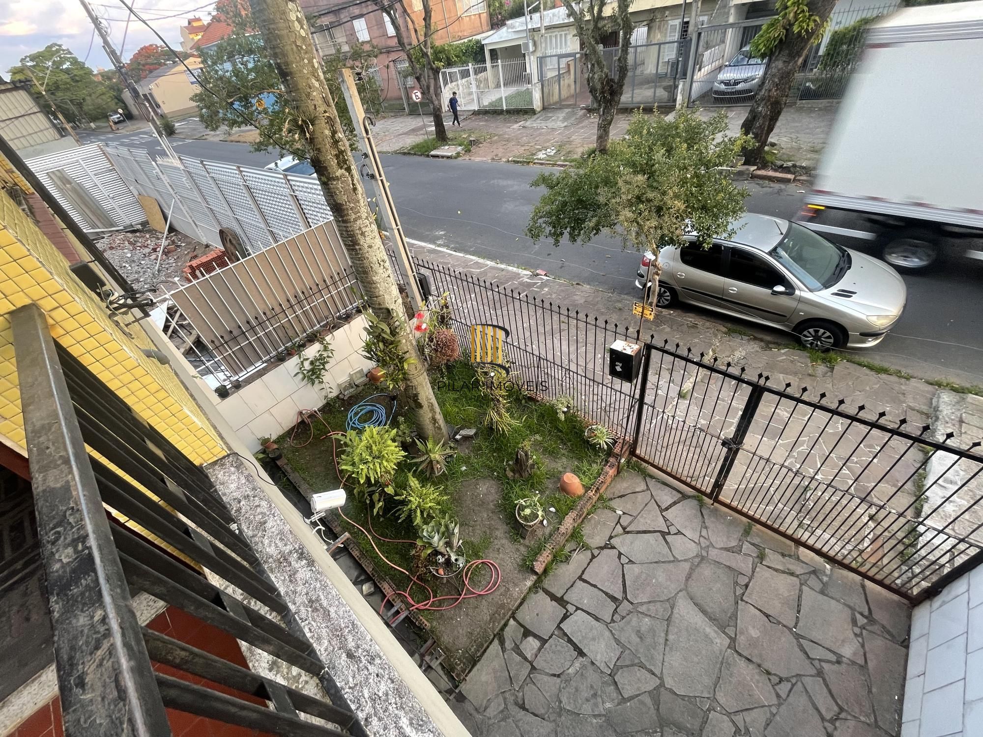 Casa 3 dormitórios e 2 vagas, 154m2 Bairro Santa Maria Goreti,  Porto Alegre