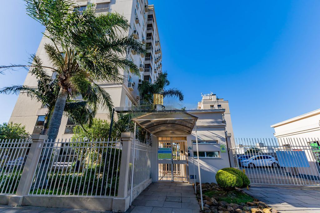 Apartamento com 2 quartos, vaga e sacada e churrasqueira no bairro Sarandi