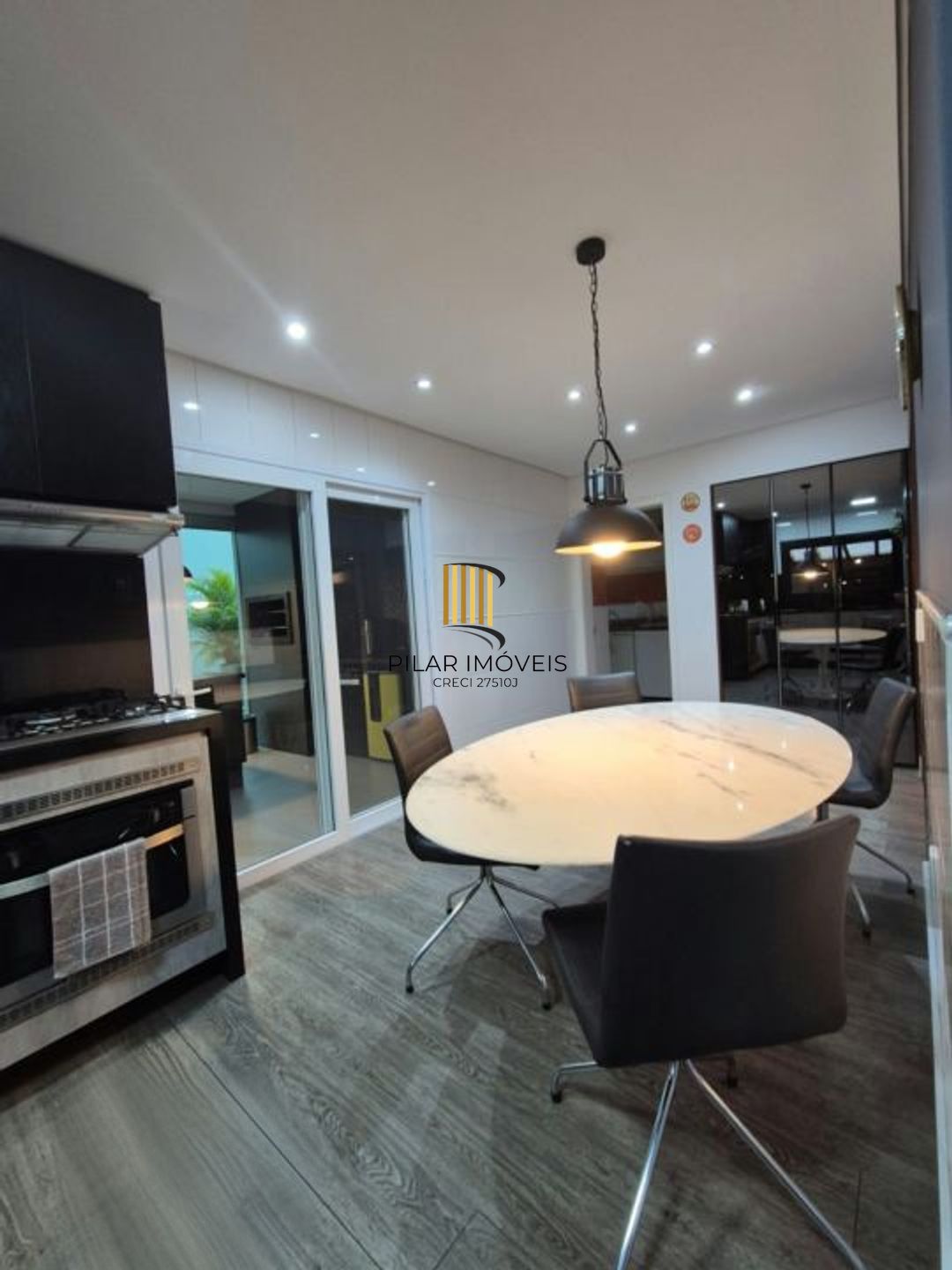 Casa de 3 dormitórios e 2 vagas de garagem coberta Canoas.