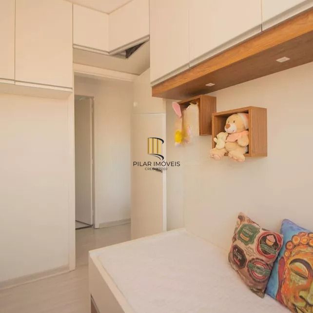 Apartamento com 2 quartos e 1 vaga e elevador no Bairro São Sebastião