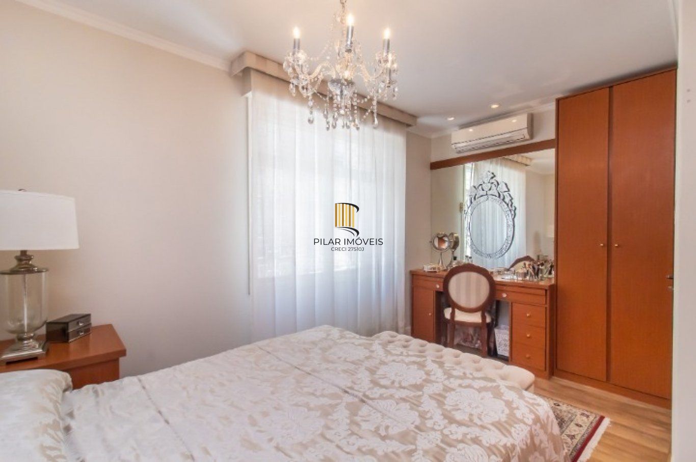 Apartamento de 2 dormitórios bairro Bom Fim