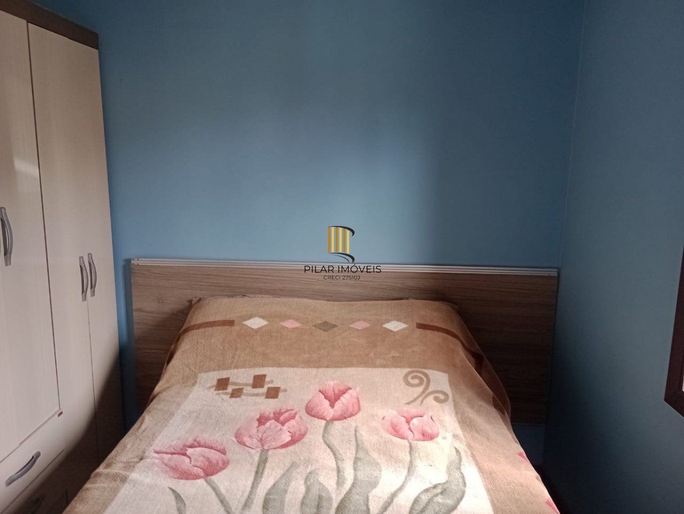 Casa de 2 dormitórios e 1 vaga de garagem em Canoas.