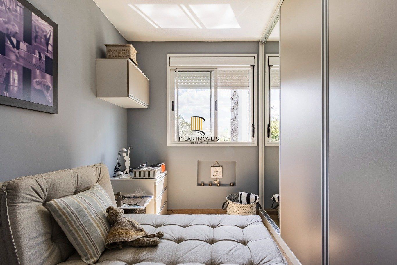 Apartamento 2 Dormitórios com Suíte, elevador e 2 Vagas no Alto Petrópolis