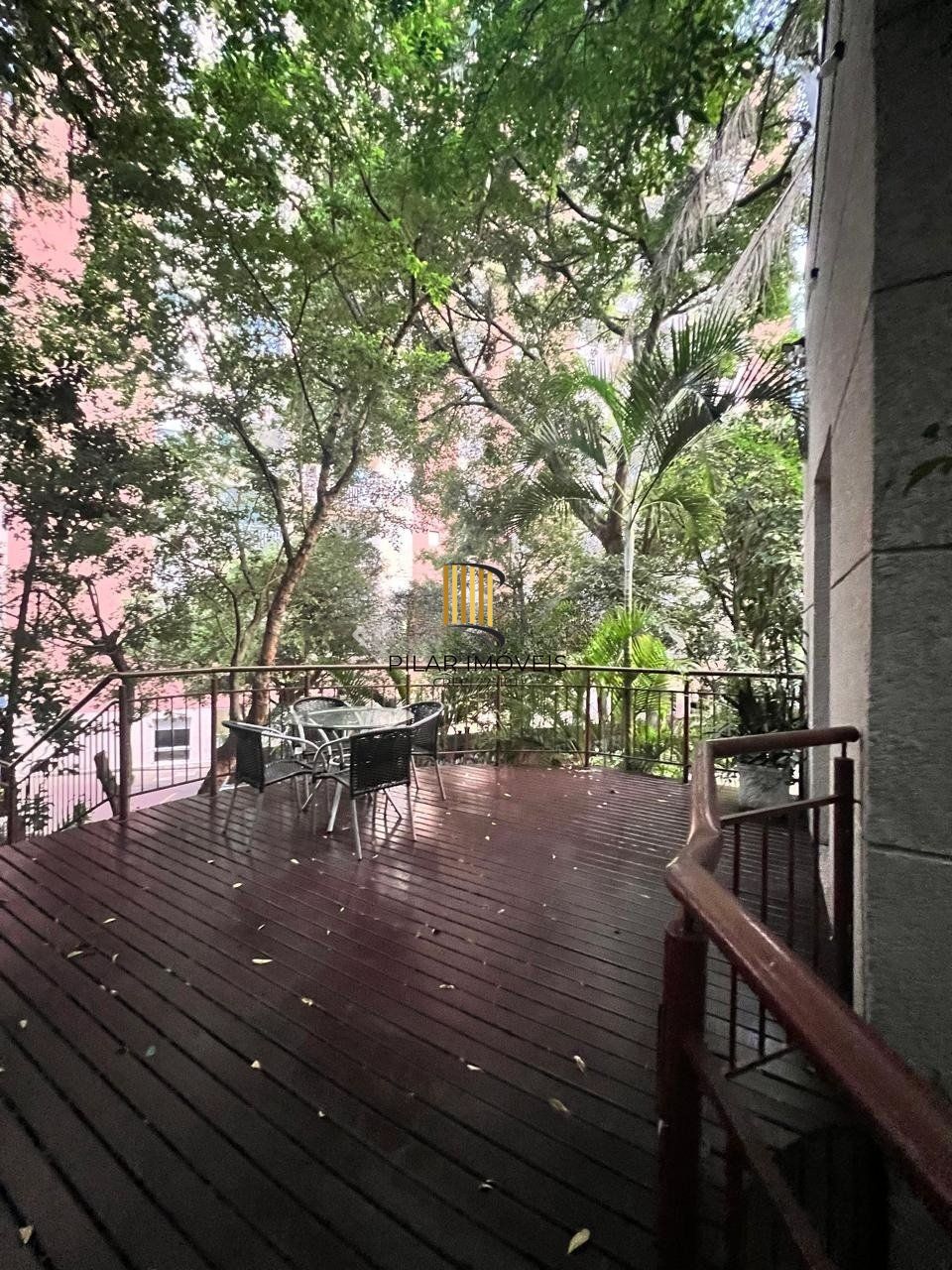 Apartamento 2 Dormitórios, com Elevador e Vaga no Morro Santana