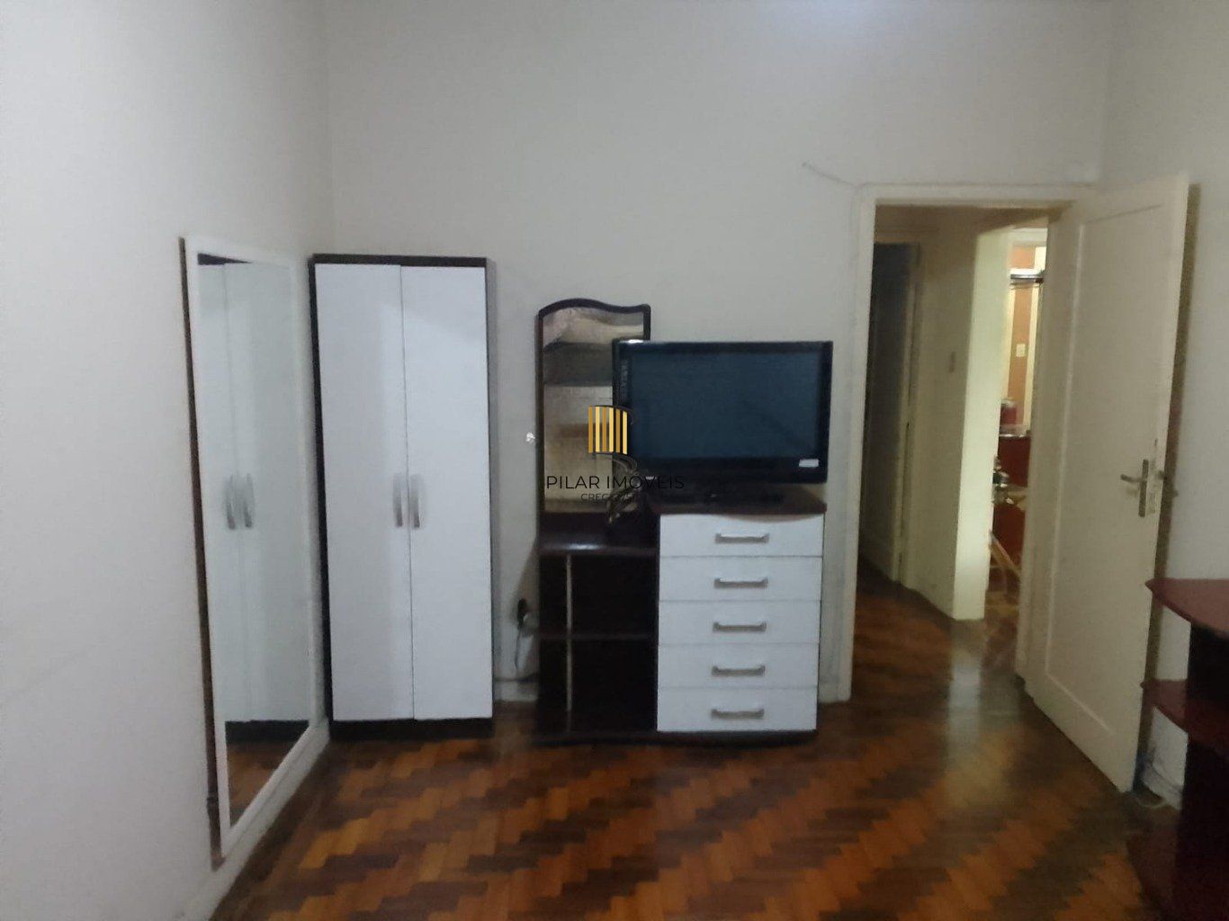 Apartamento de 2 dormitórios no Bairro petropolis em Porto Alegre.