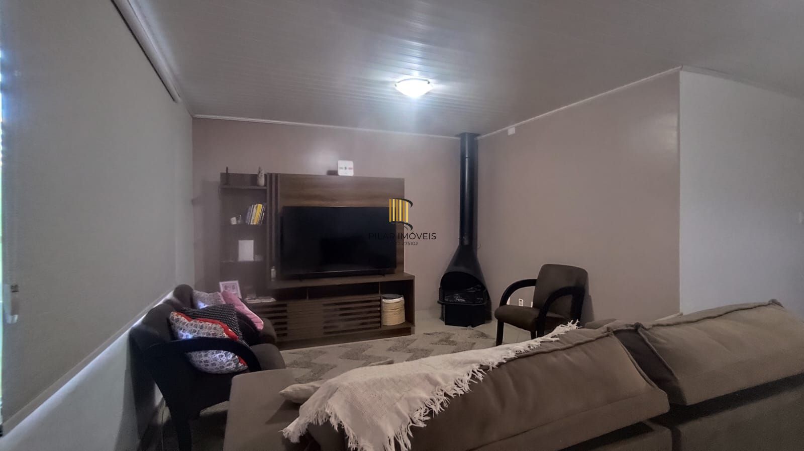 Casa térrea de 3 quartos, suíte, 3 vagas no bairro Santa Fé