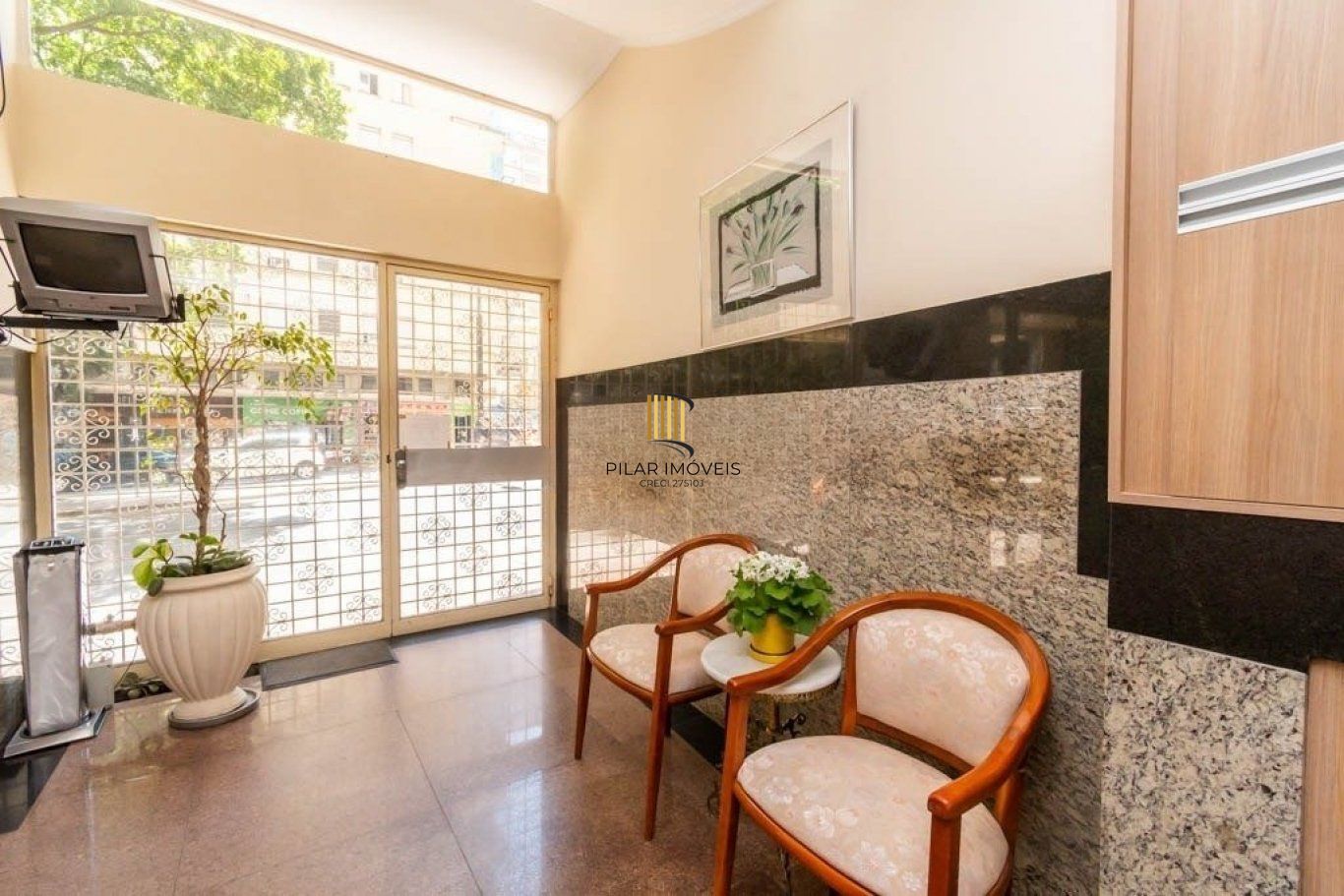 Apartamento de 2 quartos com 51 metros privativos na Av: Senador Salgado Filho