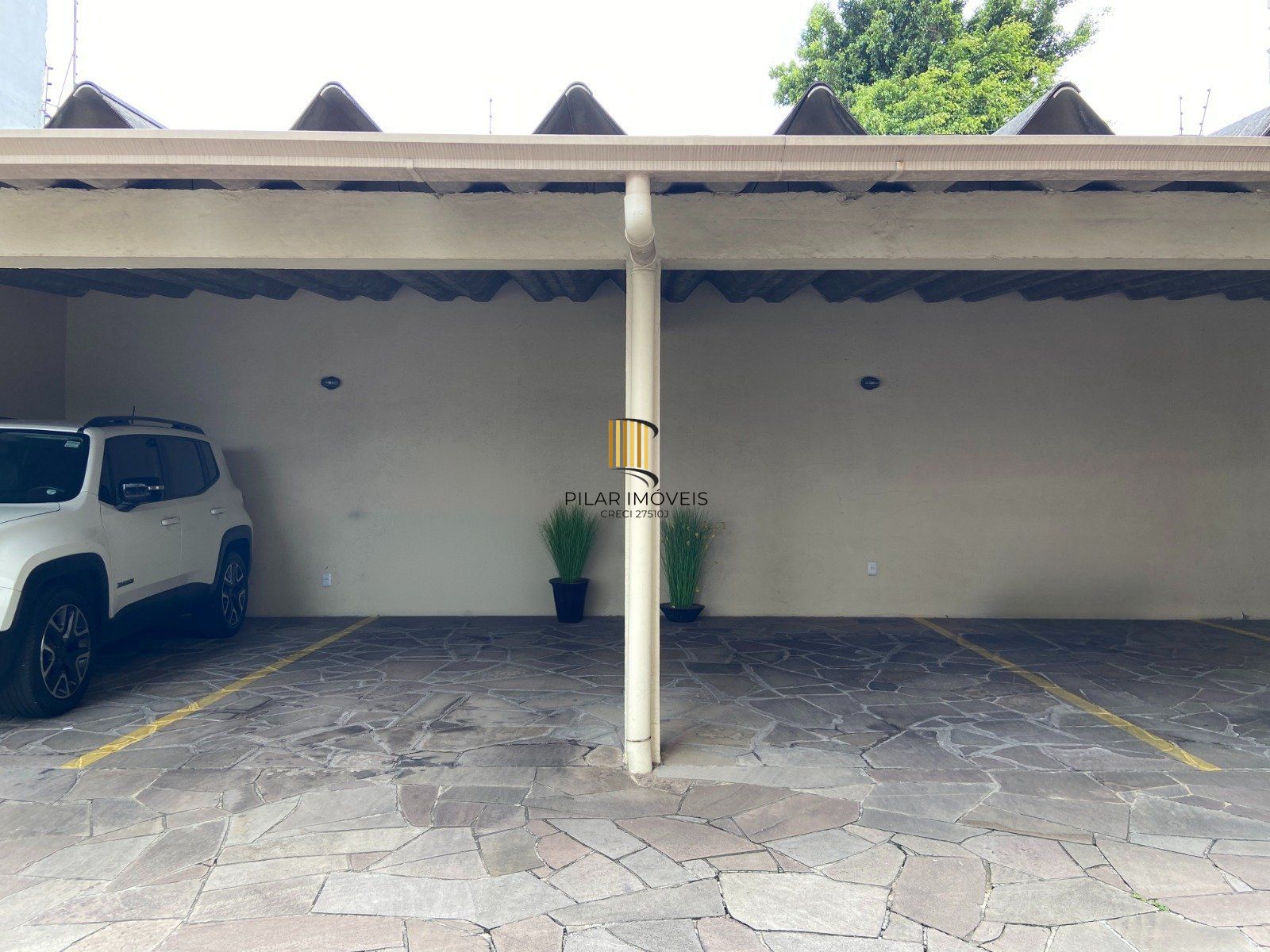 Apartamento com 3 quartos, 2 vagas e elevador no Bairro Vila Ipiranga