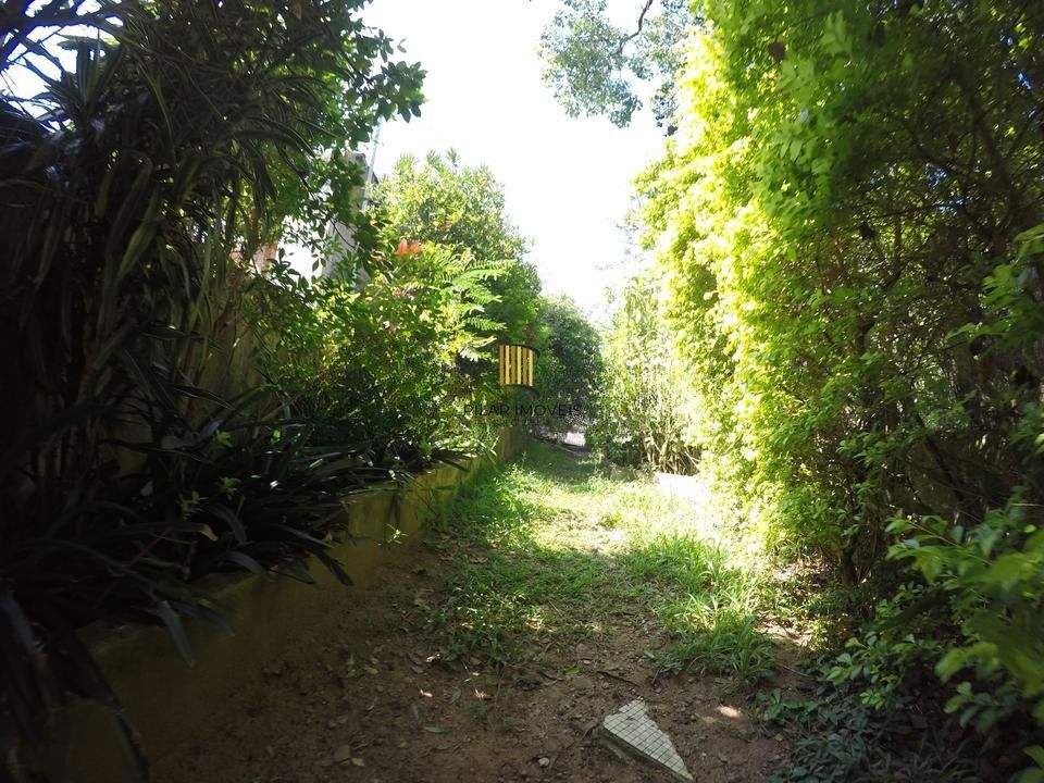 Casa com 4 Quartos e 4 vagas de garagem no Bairro Vila Ipiranga