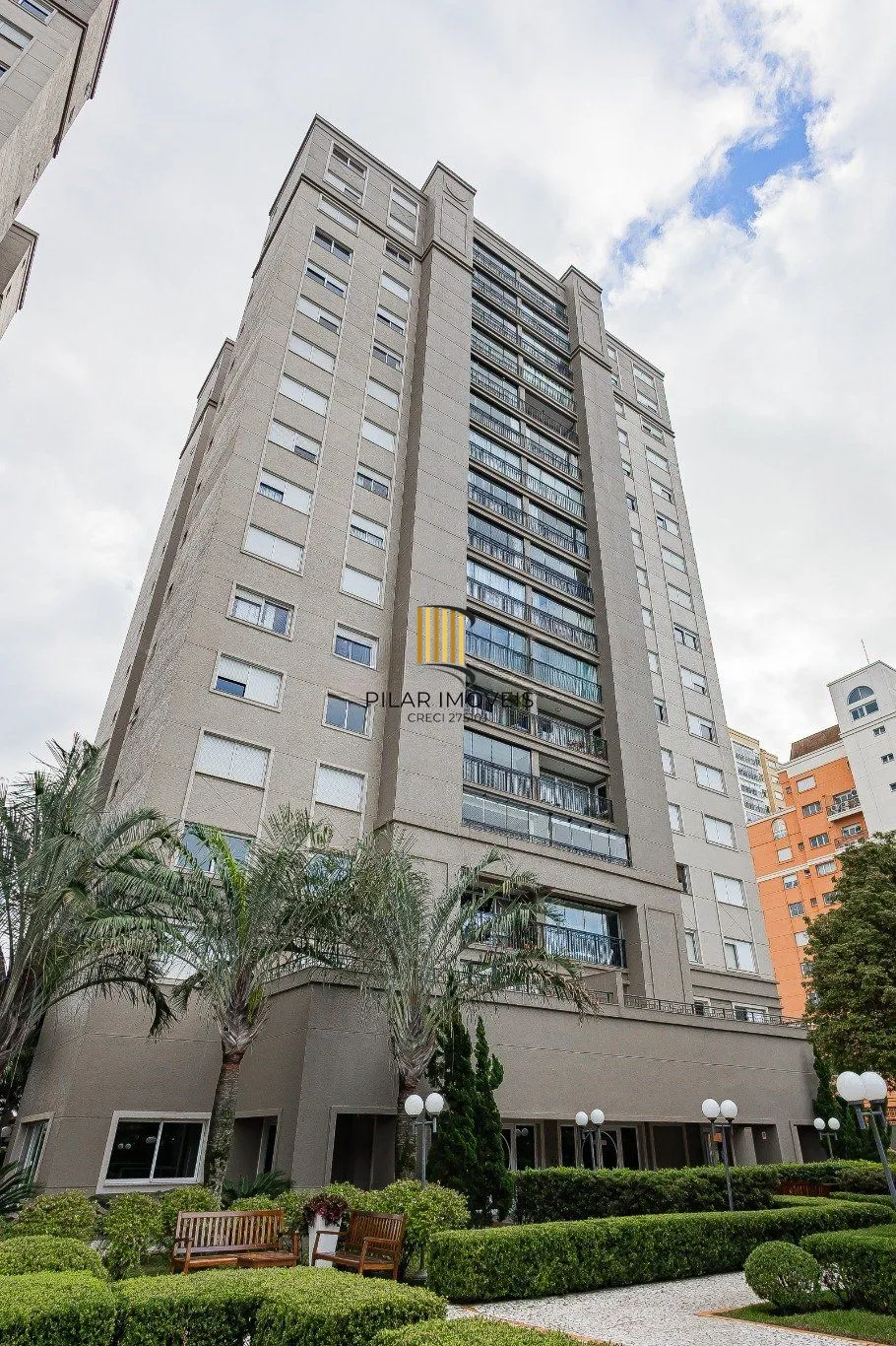 Apartamento de 2 dormitórios, 1 suíte, 2 vagas e 94m² no Jardim Europa.