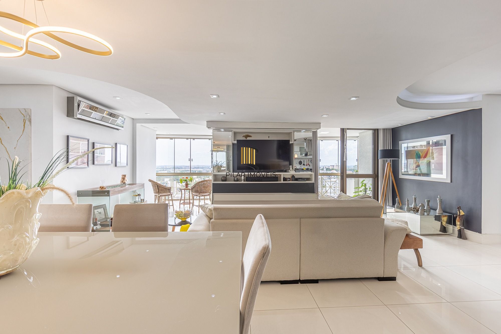 Apartamento com 145m², 3 suítes e 3 vagas no bairro Passo da Areia para comprar