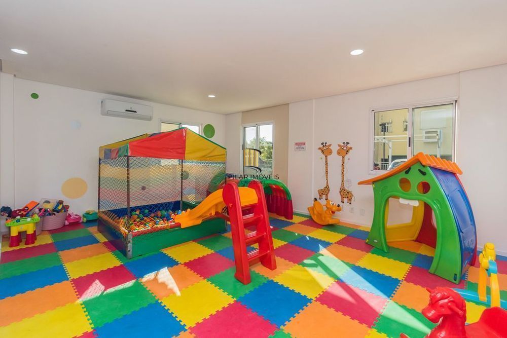 Apartamento de 2 quartos, 1 vaga e elevador no Bairro São Sebastião.