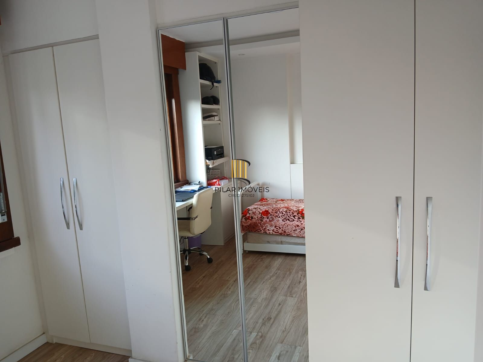 Apartamento com 3 quartos(1 suíte) e 1 vaga de garagem no Bairro Jardim Lindóia