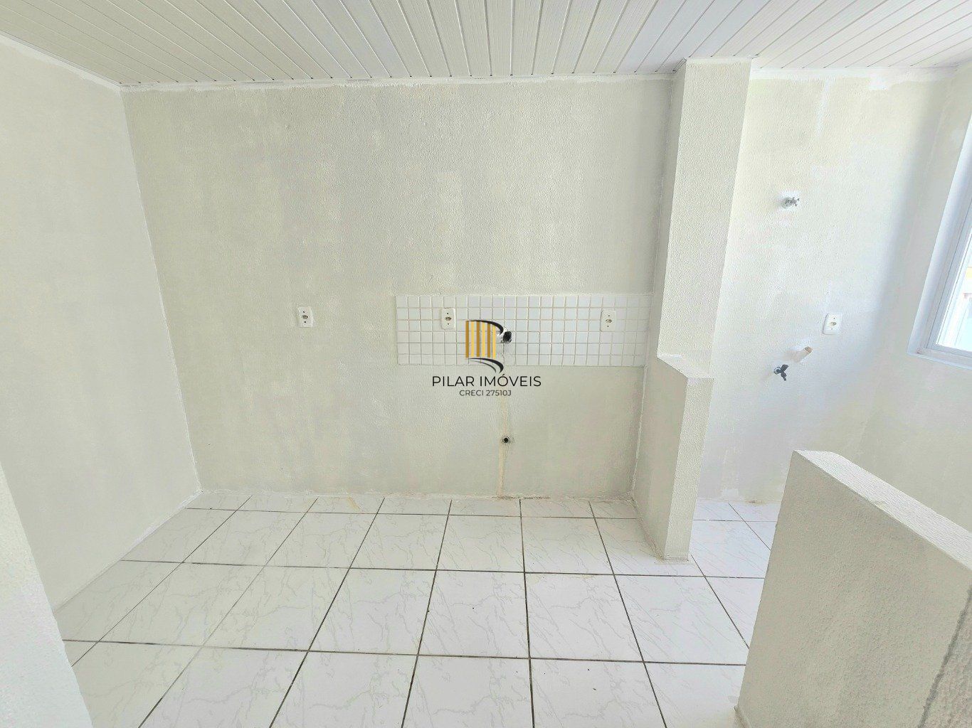 Apartamento  de 2 dormitórios e 1 vaga de garagem em Canoas.