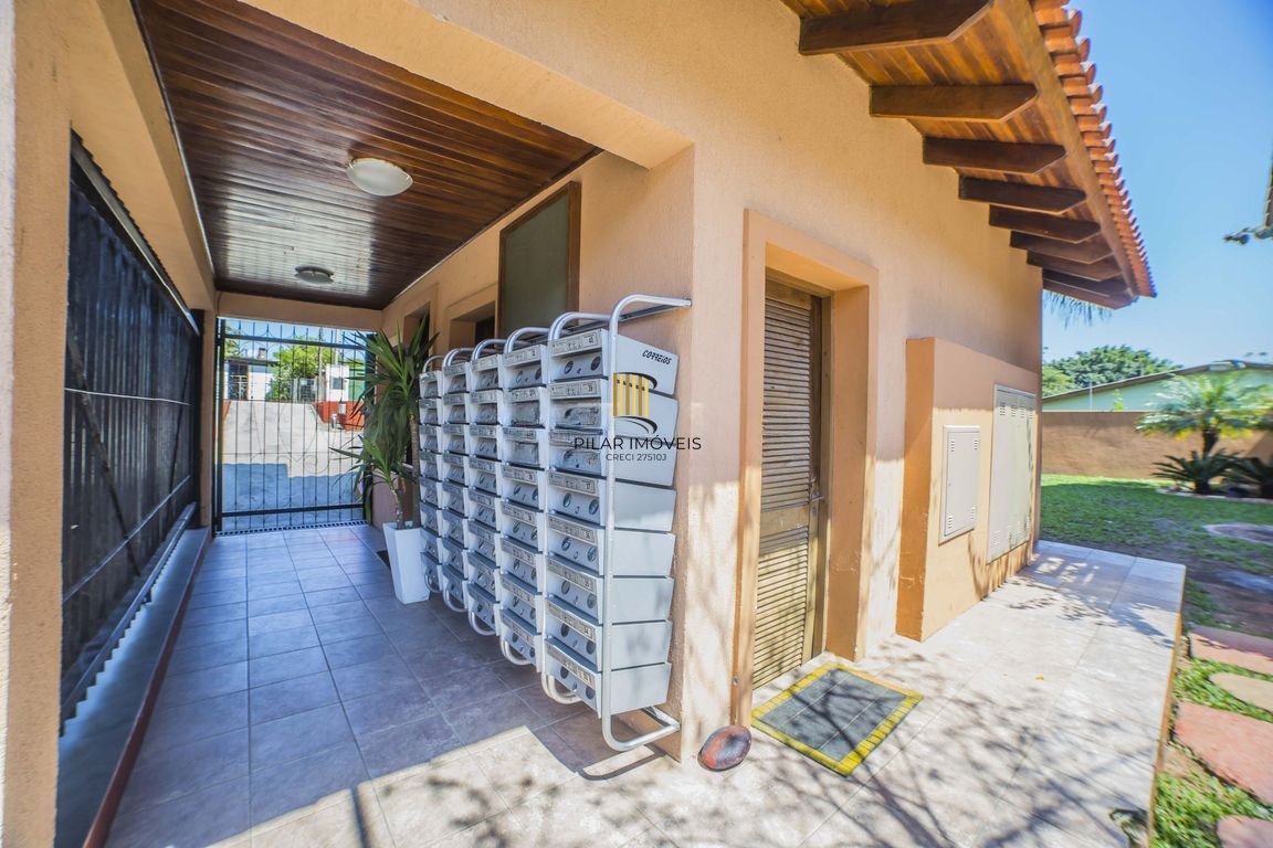 Casa em condominio 03 dormitórios, 1suíte, 2 vagas, 146 m² na Cavalhada.