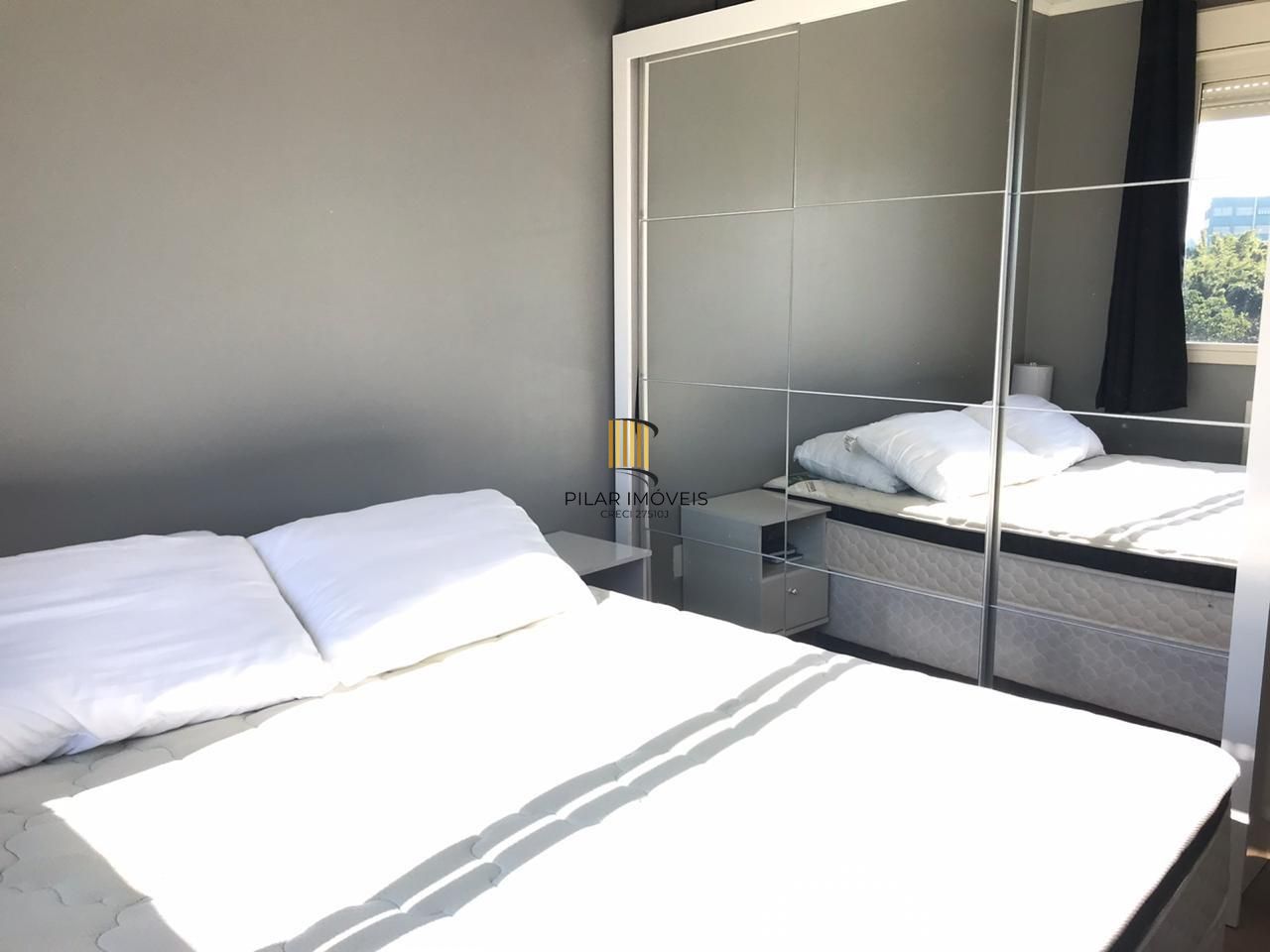 Apartamento à venda 1 quarto, com vaga no bairro Teresópolis.