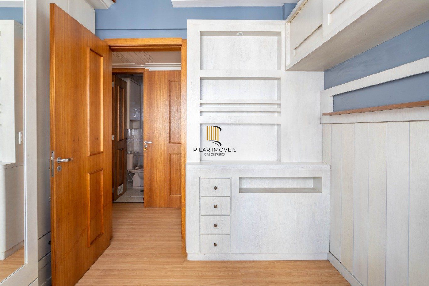 Apartamento com 3 Quartos, 1 suite e 1 vaga à Venda no bairro Tristeza.
