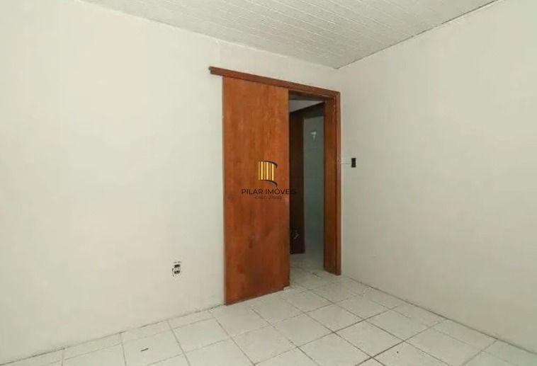 Casa de 3 quartos, 2 banheiros, 2 vagas no bairro Jardim Leopoldina