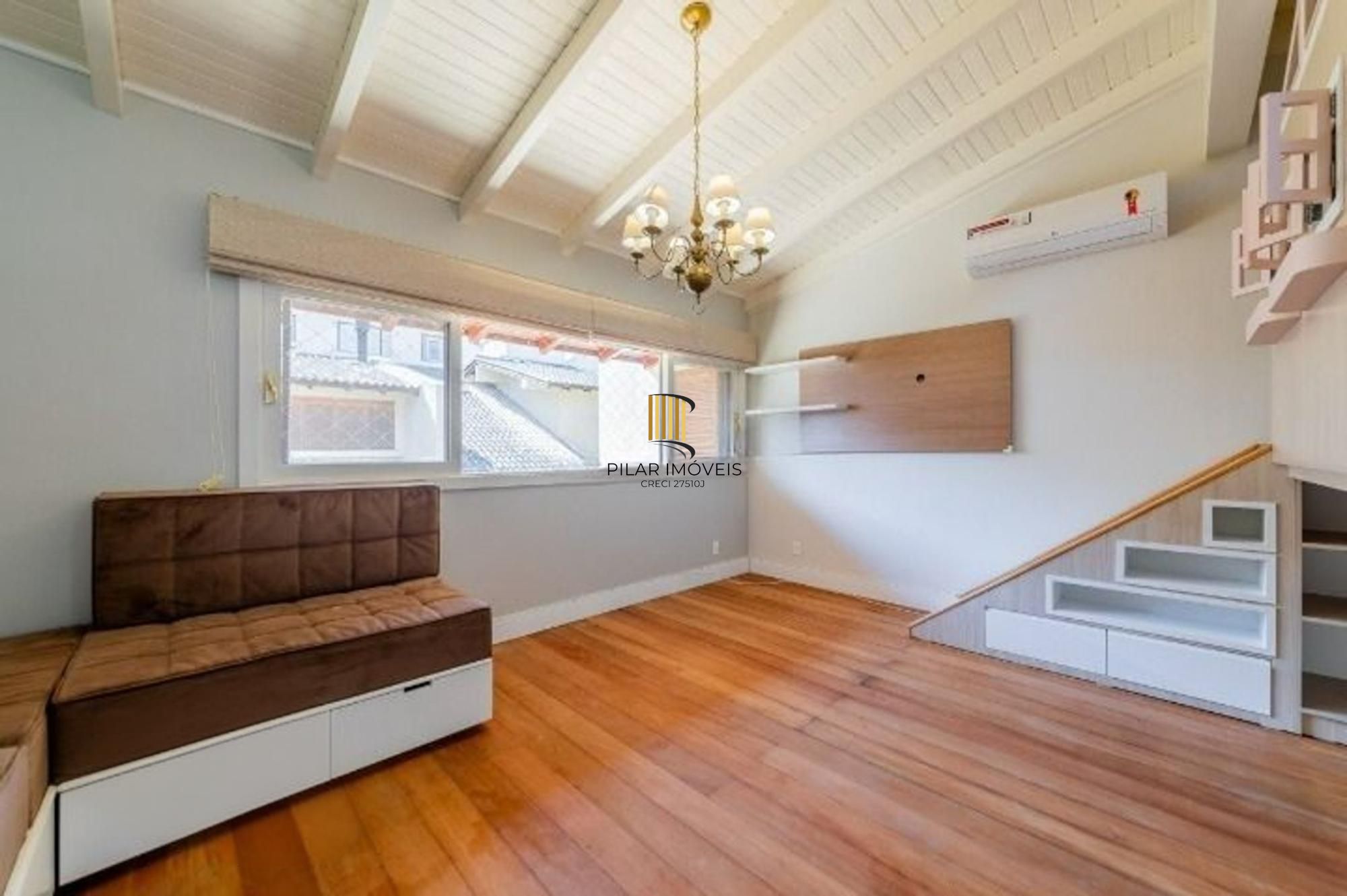 Casa em Condomínio com 5 quartos e 390m² à venda em Boa Vista, Porto Alegre.
