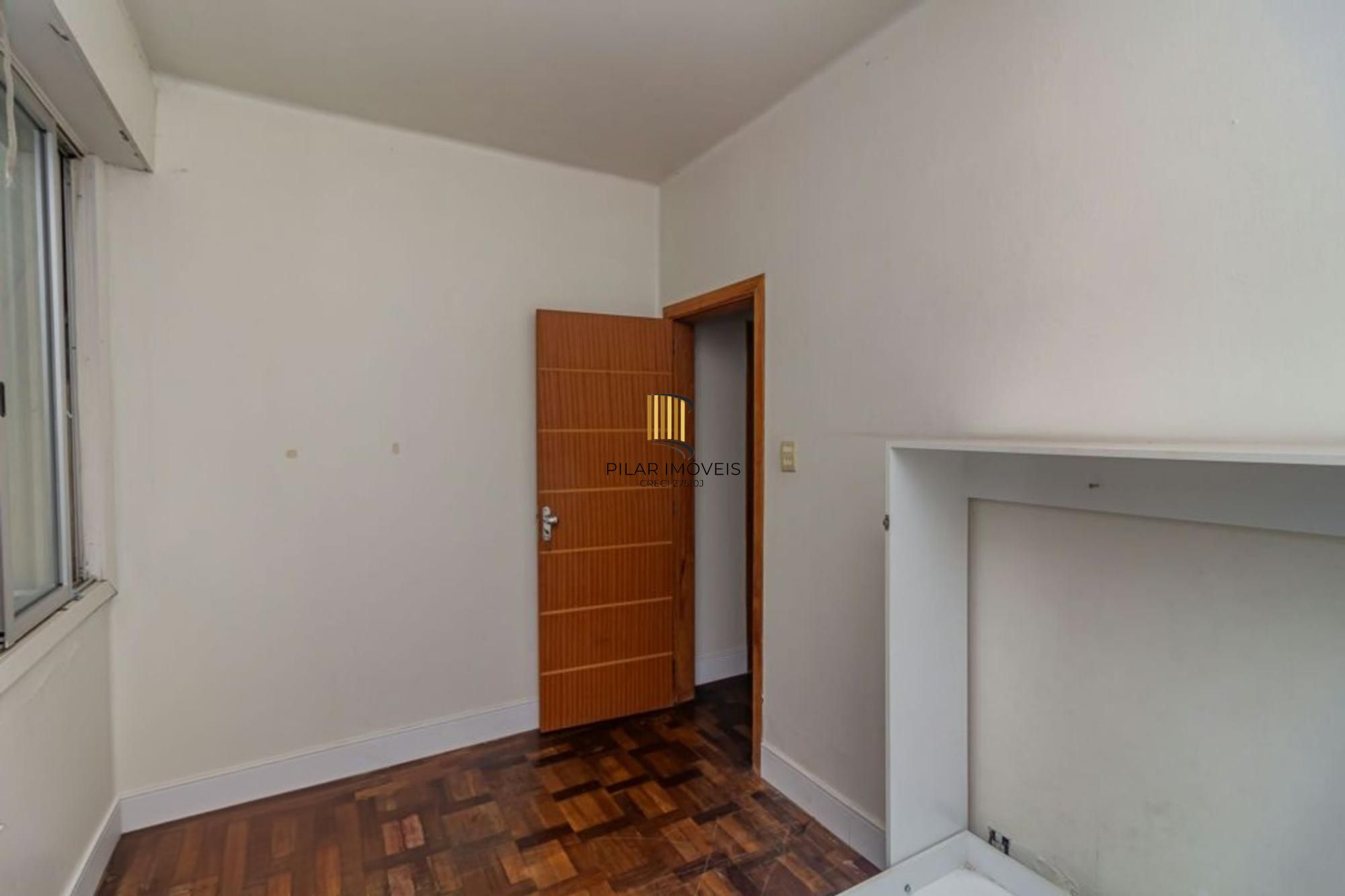 Apartamento semi mobiliado de 2 quartos no bairro Passo da Areia