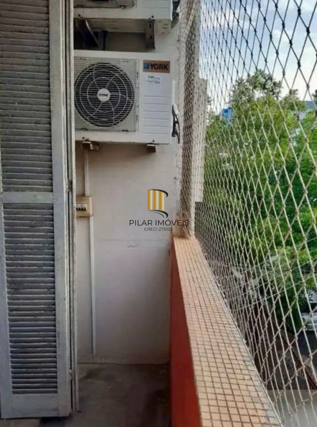 Apartamento à venda de 3 dormitórios, sacada e com 2 vagas no Bairro Rio Branco