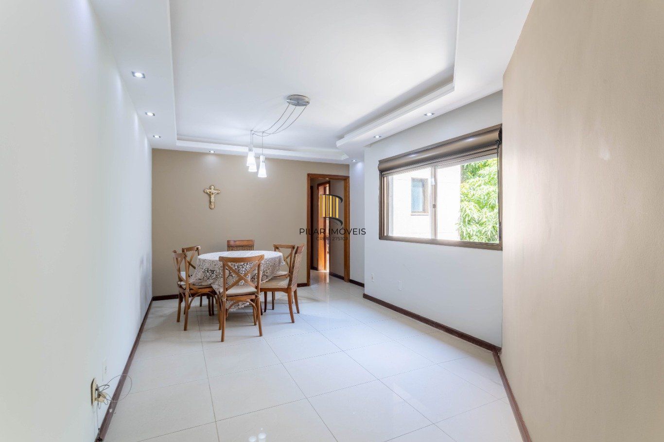 Apartamento com 2 dormitórios (1 suíte) e 1 vaga no Bairro Bela Vista