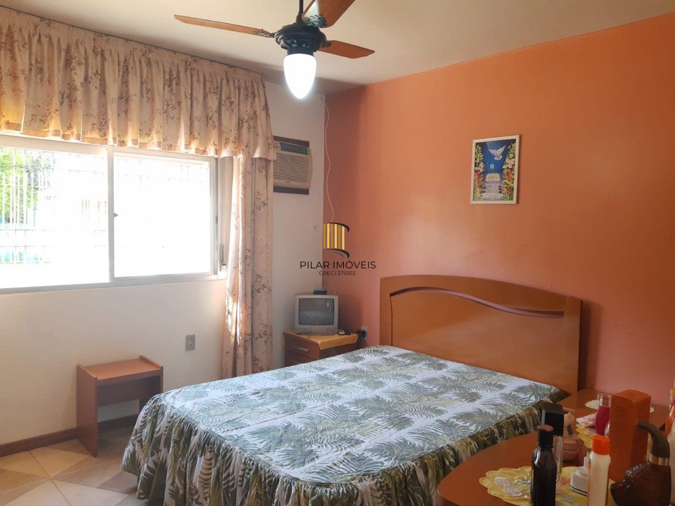 Casa com 3 quartos e 2 vagas de garagem coberta em Cachoerinha.