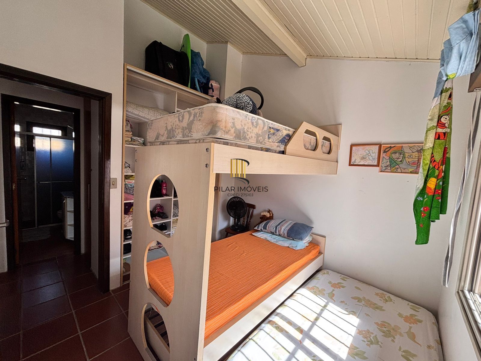 Sobrado 2 dormitórios com suite Condomínio Fechado Capão Novo