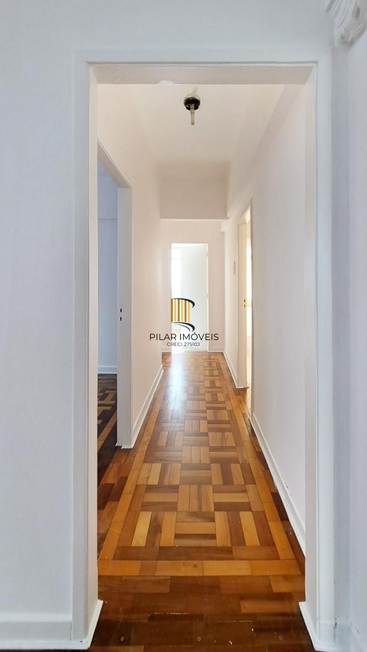 Apartamento 3 Dormitórios, 123m², Último Andar com Vista para o Guaíba