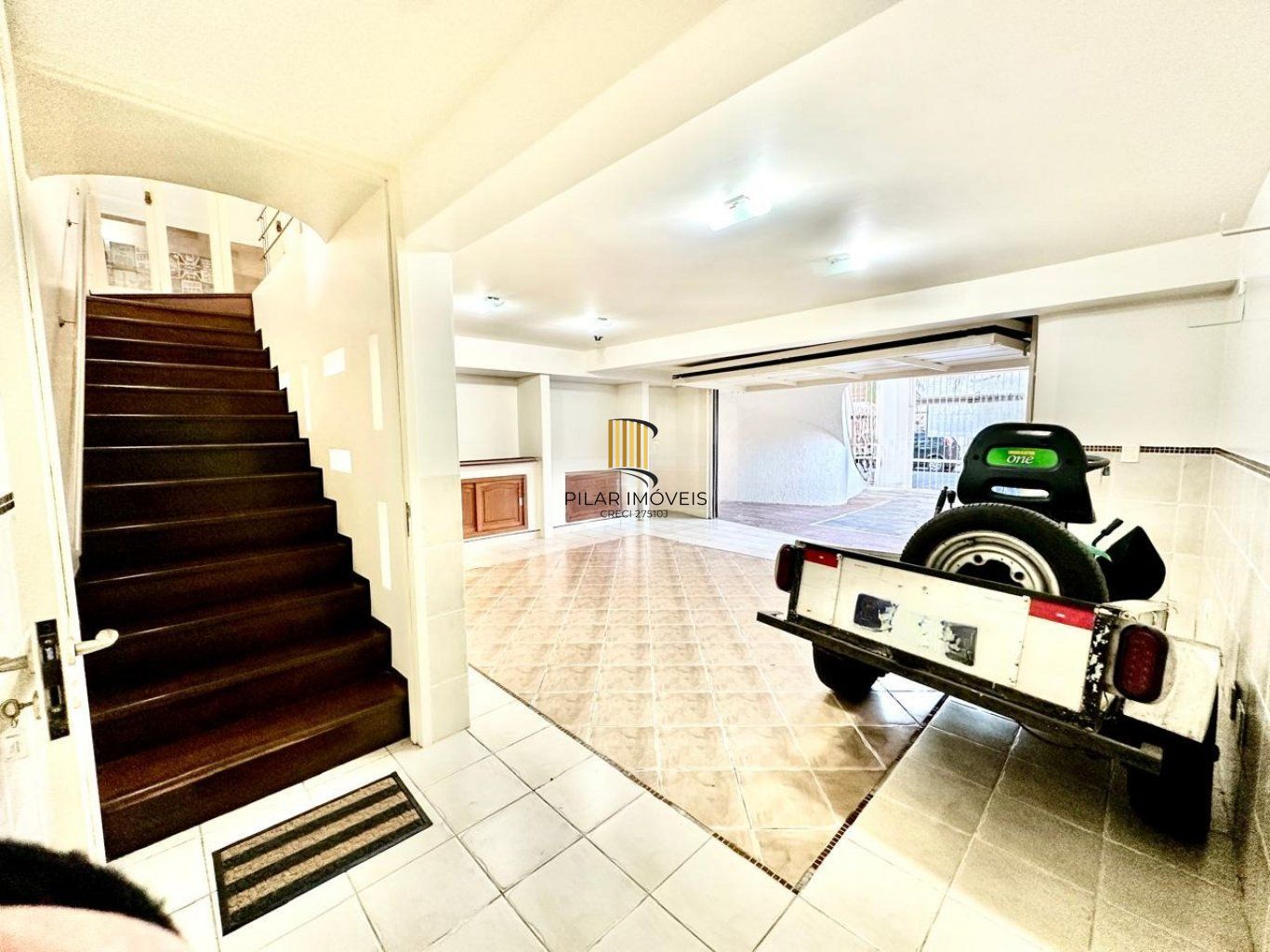 Casa de 3 dormitórios, 2 vagas de garagem em Canoas