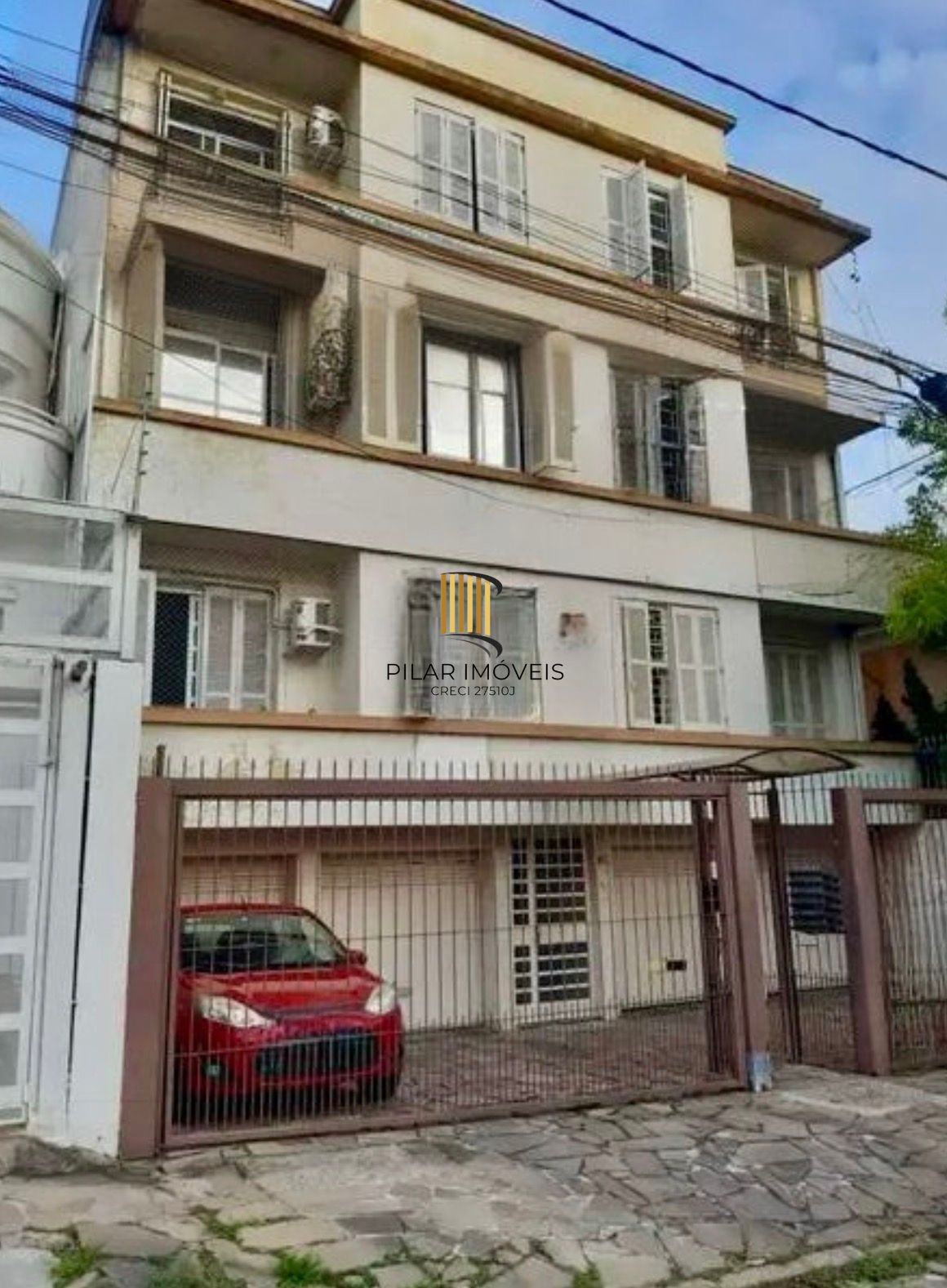 Apartamento à venda de 3 dormitórios, sacada e com 2 vagas no Bairro Rio Branco